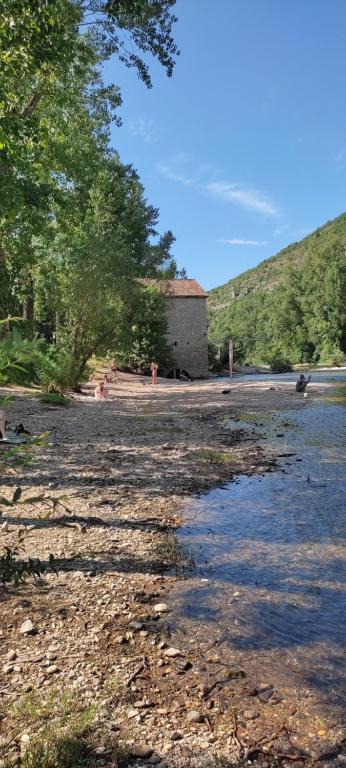 vue2_saint_antonin_noble_val_1